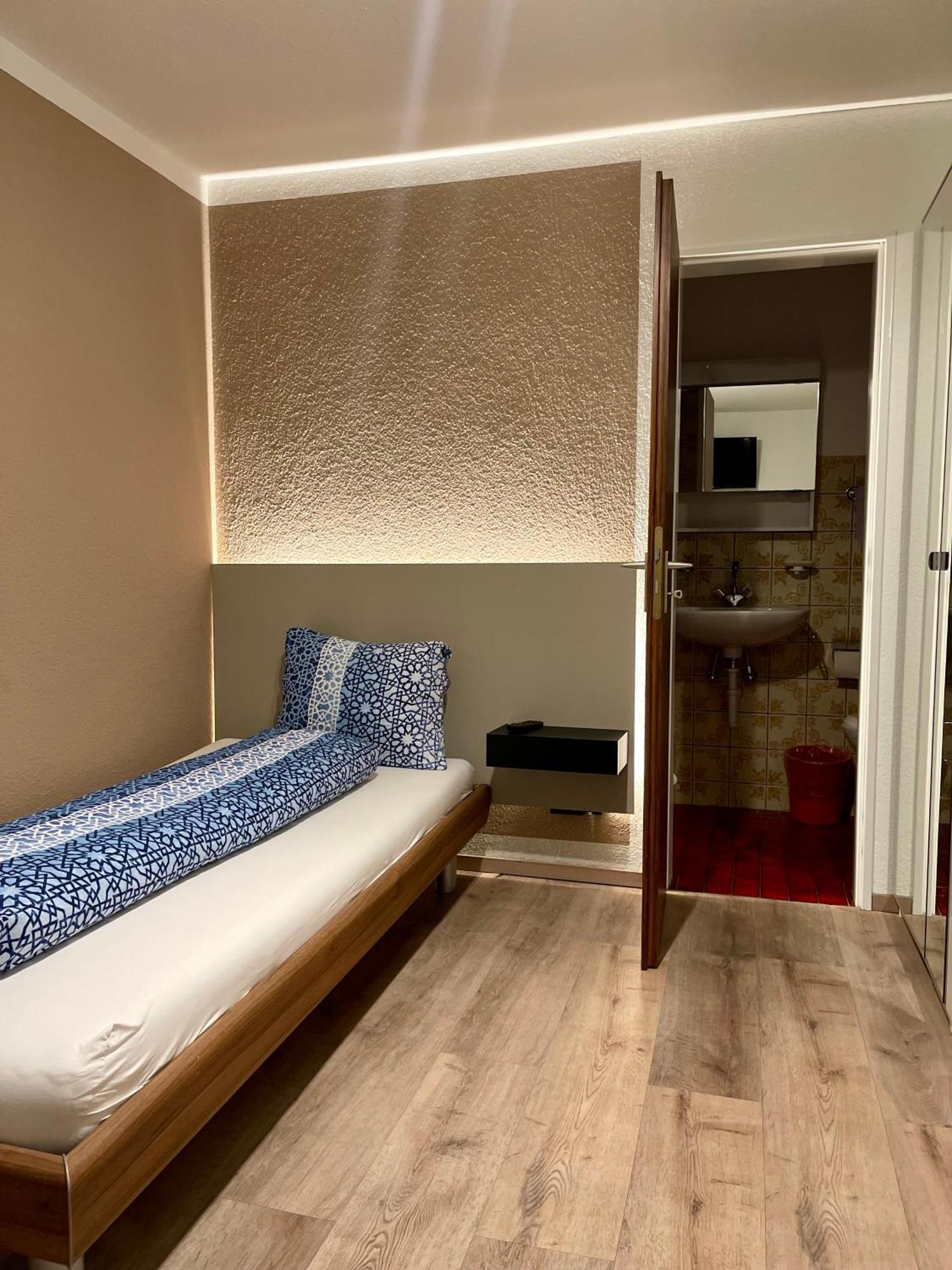 Hotel Hecht Sennwald Экстерьер фото